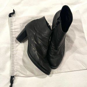 Black Leather Salpy Ankle Boots - Size 9